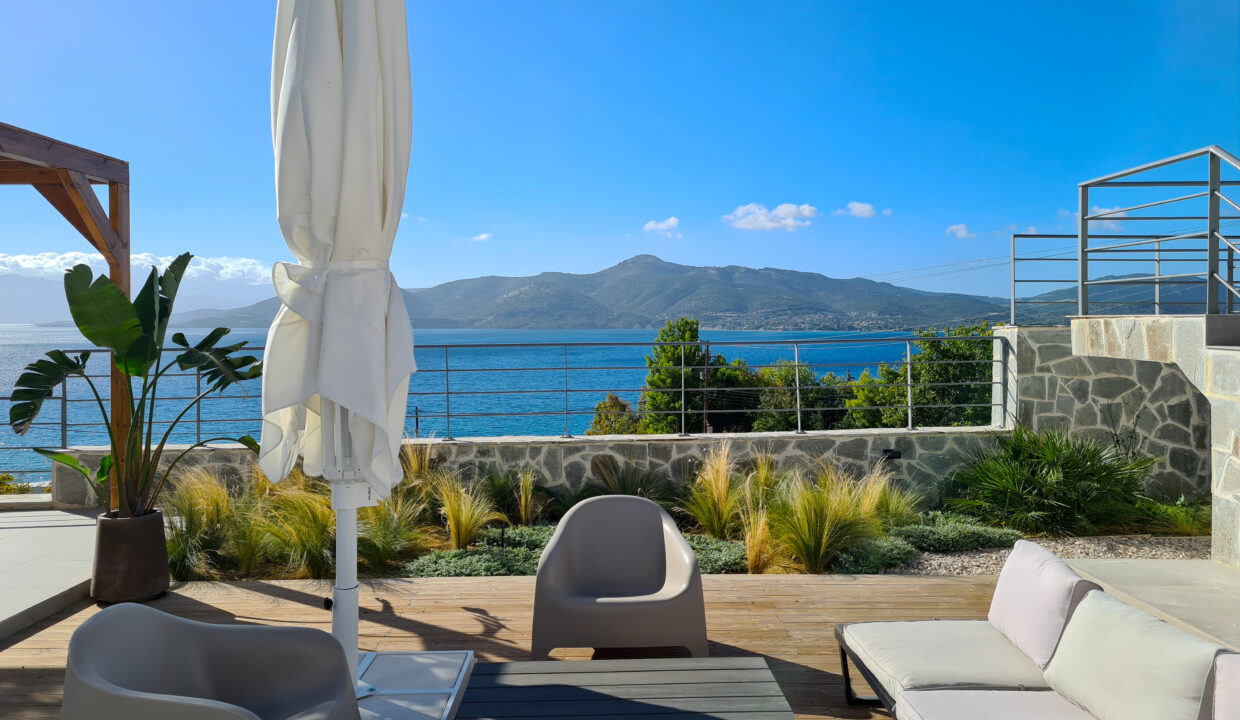 villa-empeiria-paleros-greece-outside-lounge-area