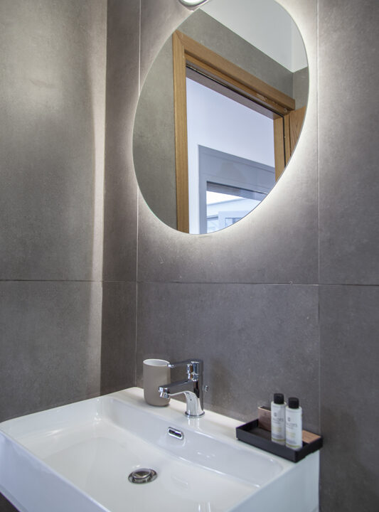villa-petalouda-paleros-greece-bathroom-luxury