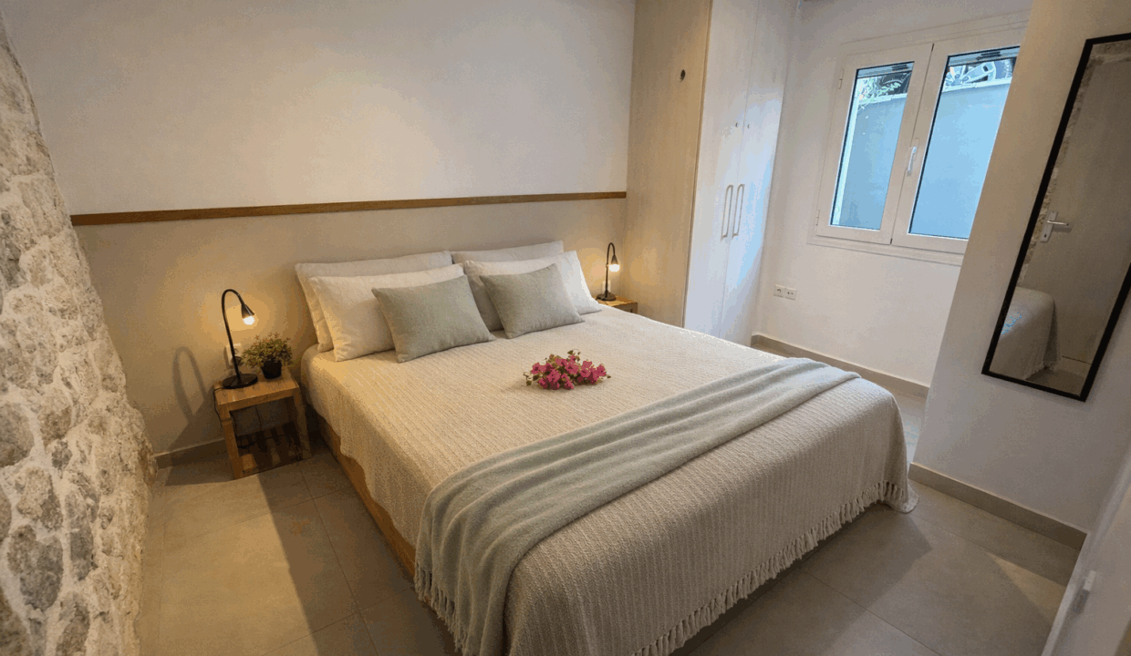 bedrooms (2)
