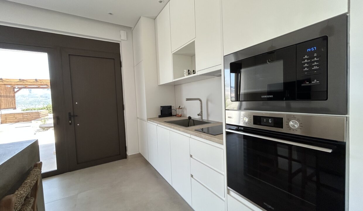 full kitchen (1)